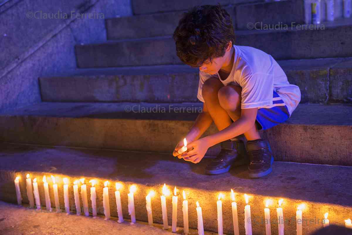 ACT LIGHTS FOR MARIELLE AND ANDERSON