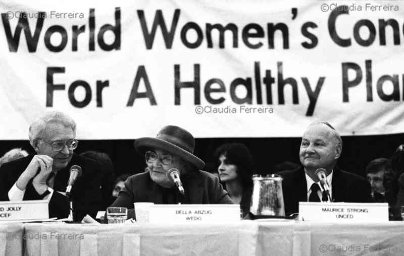 Congresso Mundial das Mulheres por um Planeta Saudável.