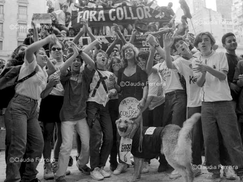 Students in the streets for the impeachment of President Collor de Melo